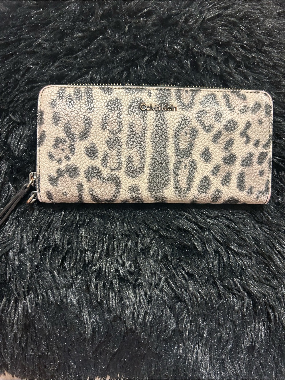 Calvin Klein Leopard Print Zip Around Continental Wallet | Animal Print